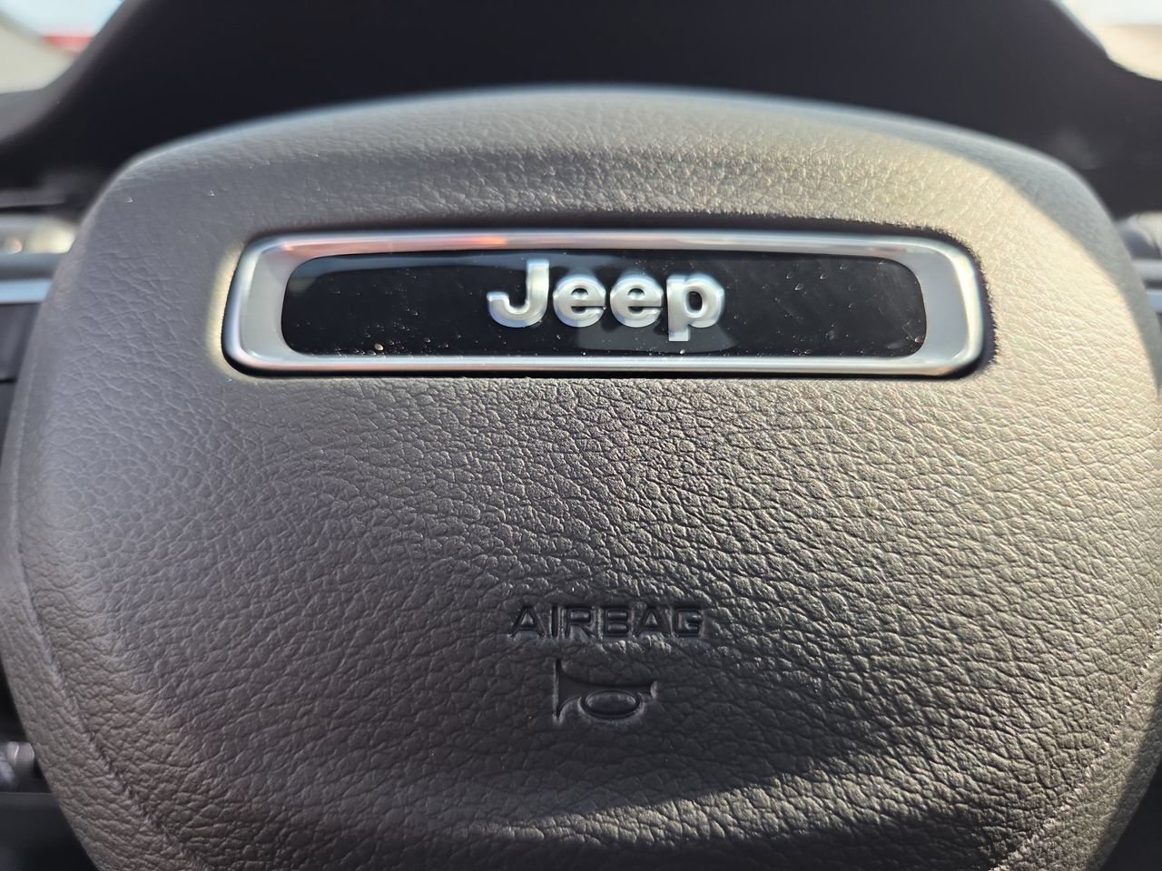 New 2026 Jeep Compass Latitude w/ Sun and Sound Group AWD/4WD image 23