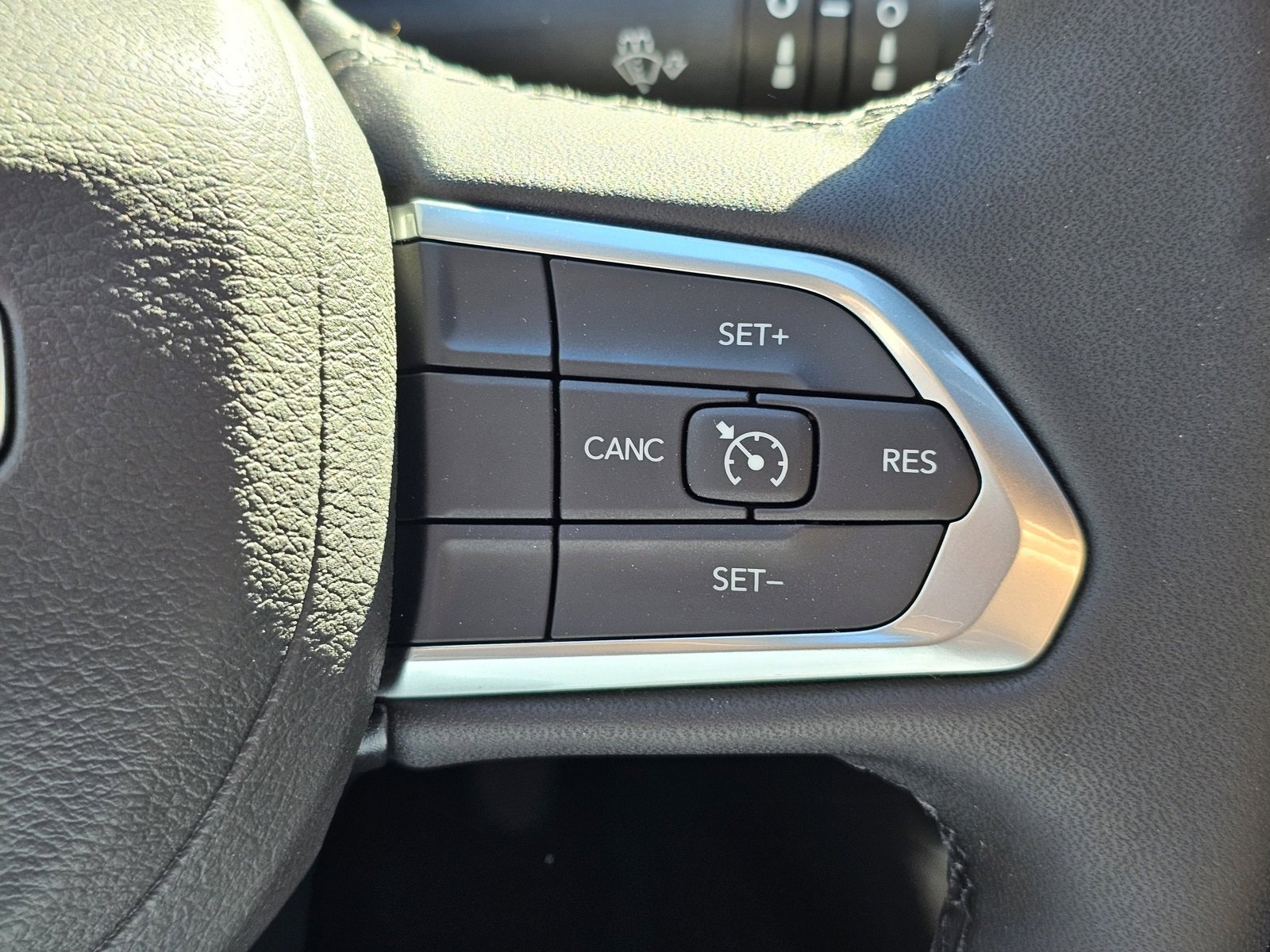 New 2026 Jeep Compass Latitude image 16