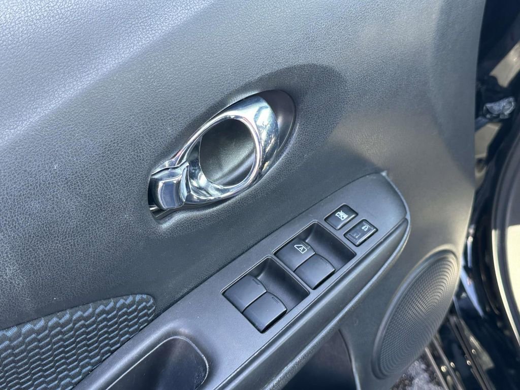 Used 2015 Nissan Versa Note SV image 18