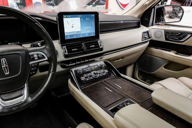 Used 2018 Lincoln Navigator L Reserve w/ Technology Package AWD/4WD image 27