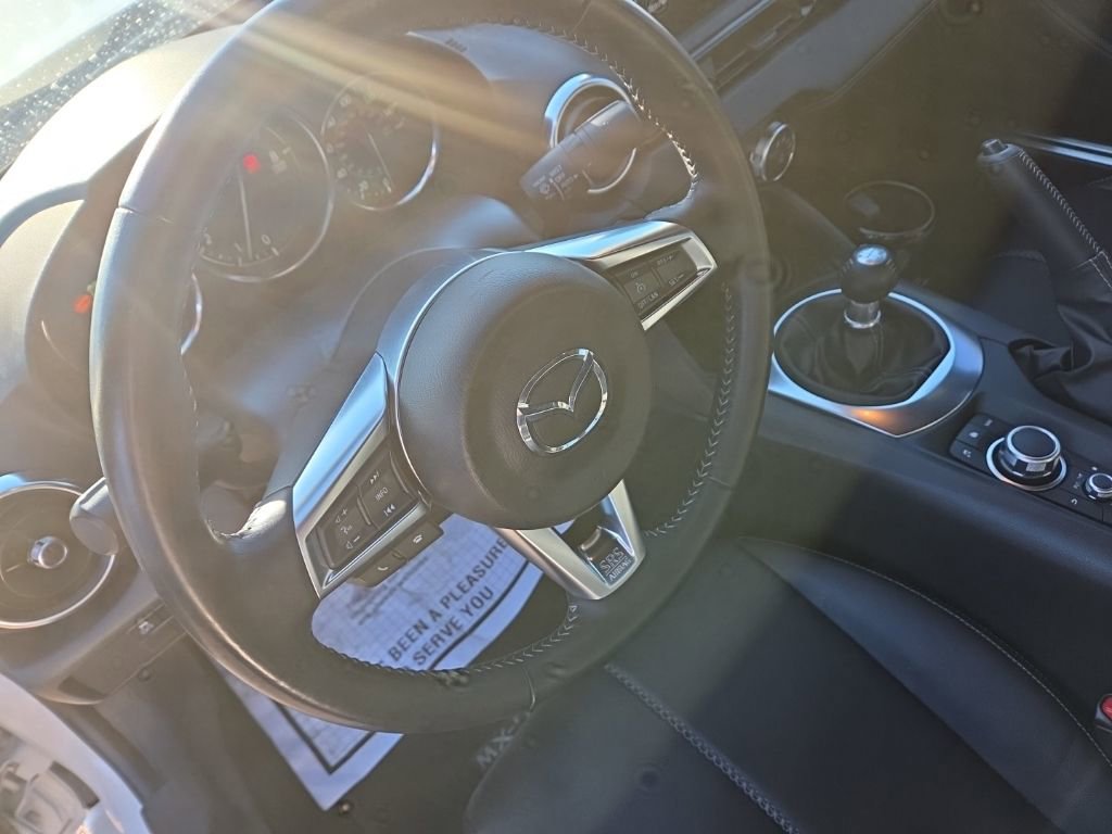 Used 2021 MAZDA MX-5 Miata RF Grand Touring image 15