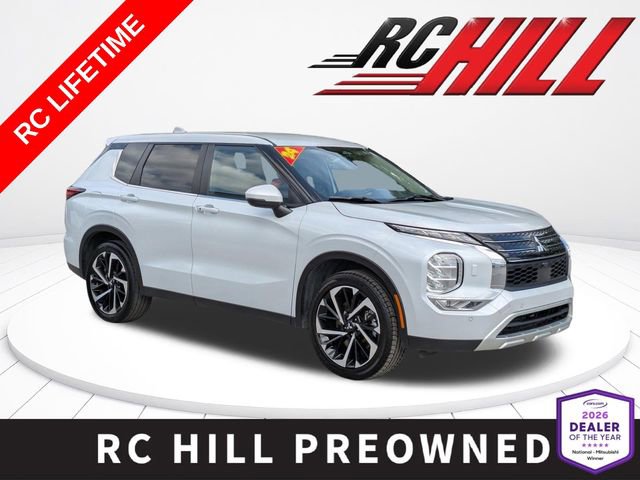 Used 2024 Mitsubishi Outlander SE AWD/4WD image 1