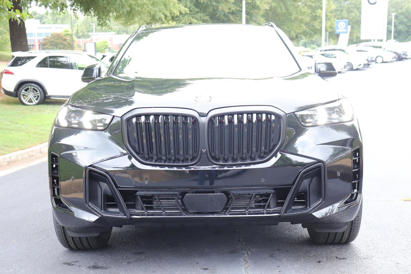 New 2026 BMW X5 xDrive40i w/ M Sport Package image 2