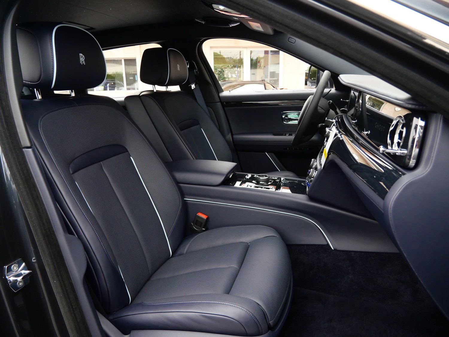 New 2026 Rolls-Royce Ghost Extended Wheelbase image 32