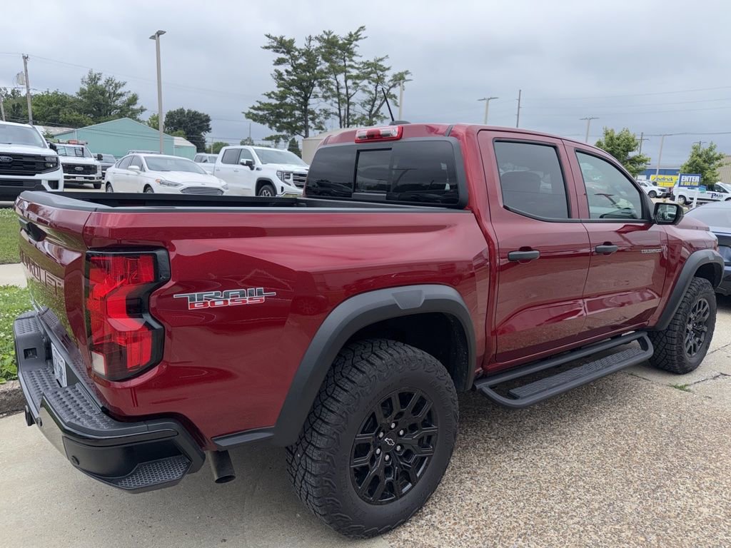 Used 2025 Chevrolet Colorado Trail Boss AWD/4WD image 5