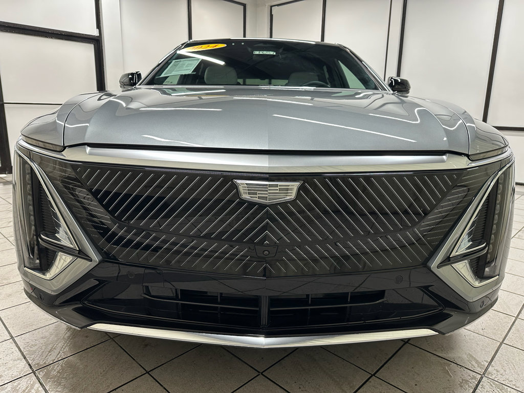 Used 2024 Cadillac Lyriq Luxury w/ LPO, Floor Liner Package image 12