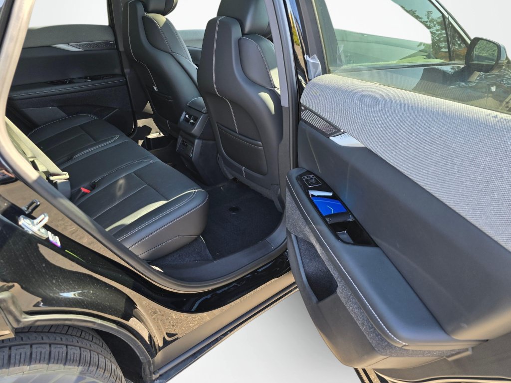 New 2026 Cadillac Optiq Luxury 2 AWD/4WD image 21