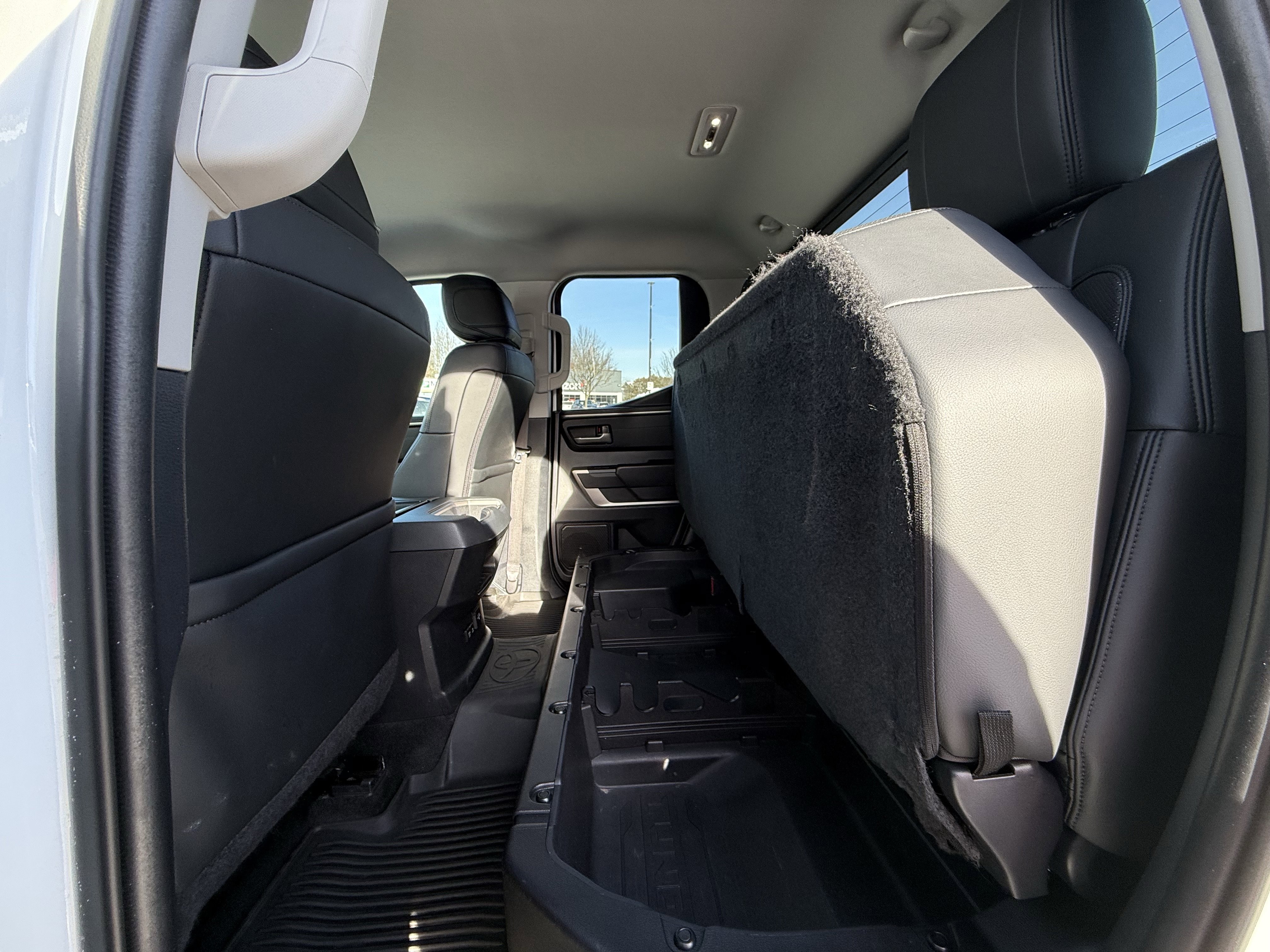 Used 2022 Toyota Tundra Limited image 32