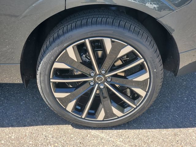 New 2026 Volvo XC60 B5 Ultra w/ Protection Package Premier AWD/4WD image 7