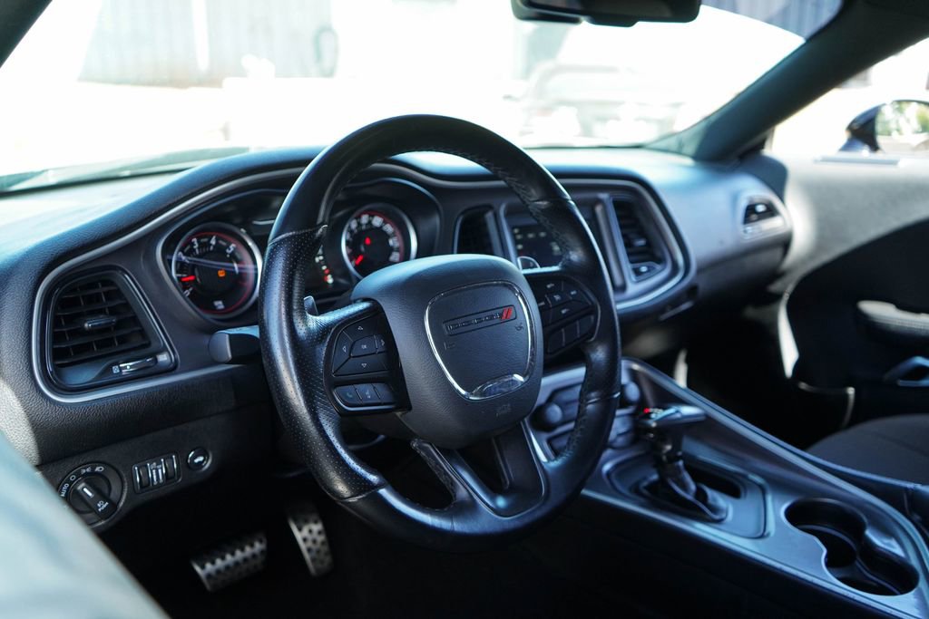 Used 2022 Dodge Challenger R/T image 6