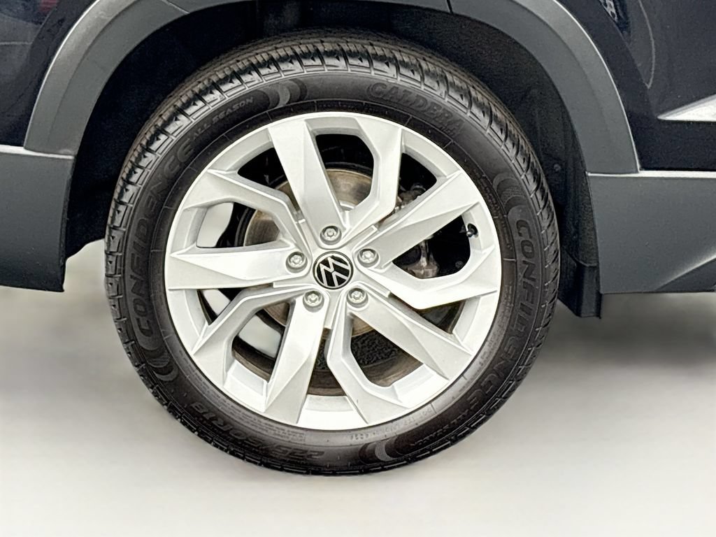 Used 2023 Volkswagen Taos S AWD/4WD image 32