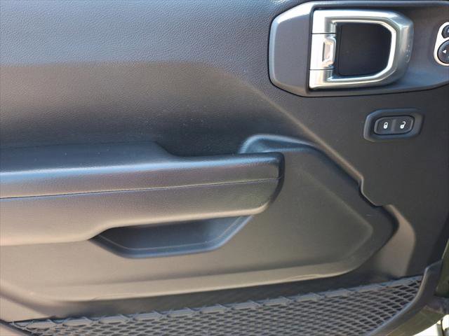 Certified 2021 Jeep Gladiator Mojave w/ LED Lighting Group AWD/4WD image 23