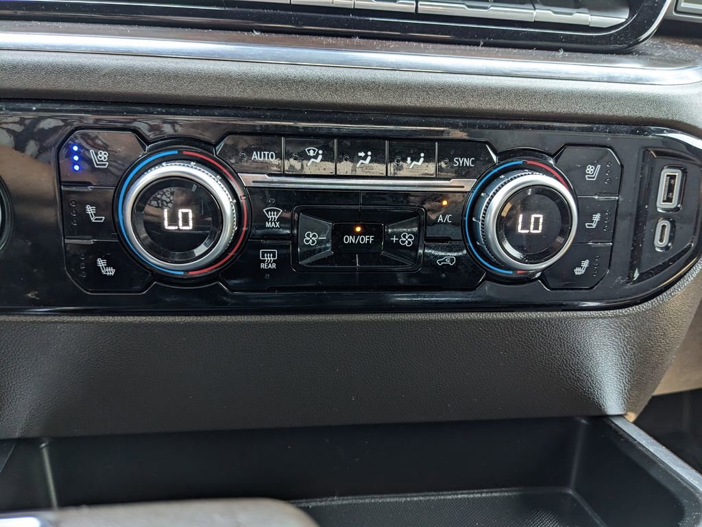 Used 2022 GMC Sierra 1500 SLT w/ SLT Convenience Package AWD/4WD image 38