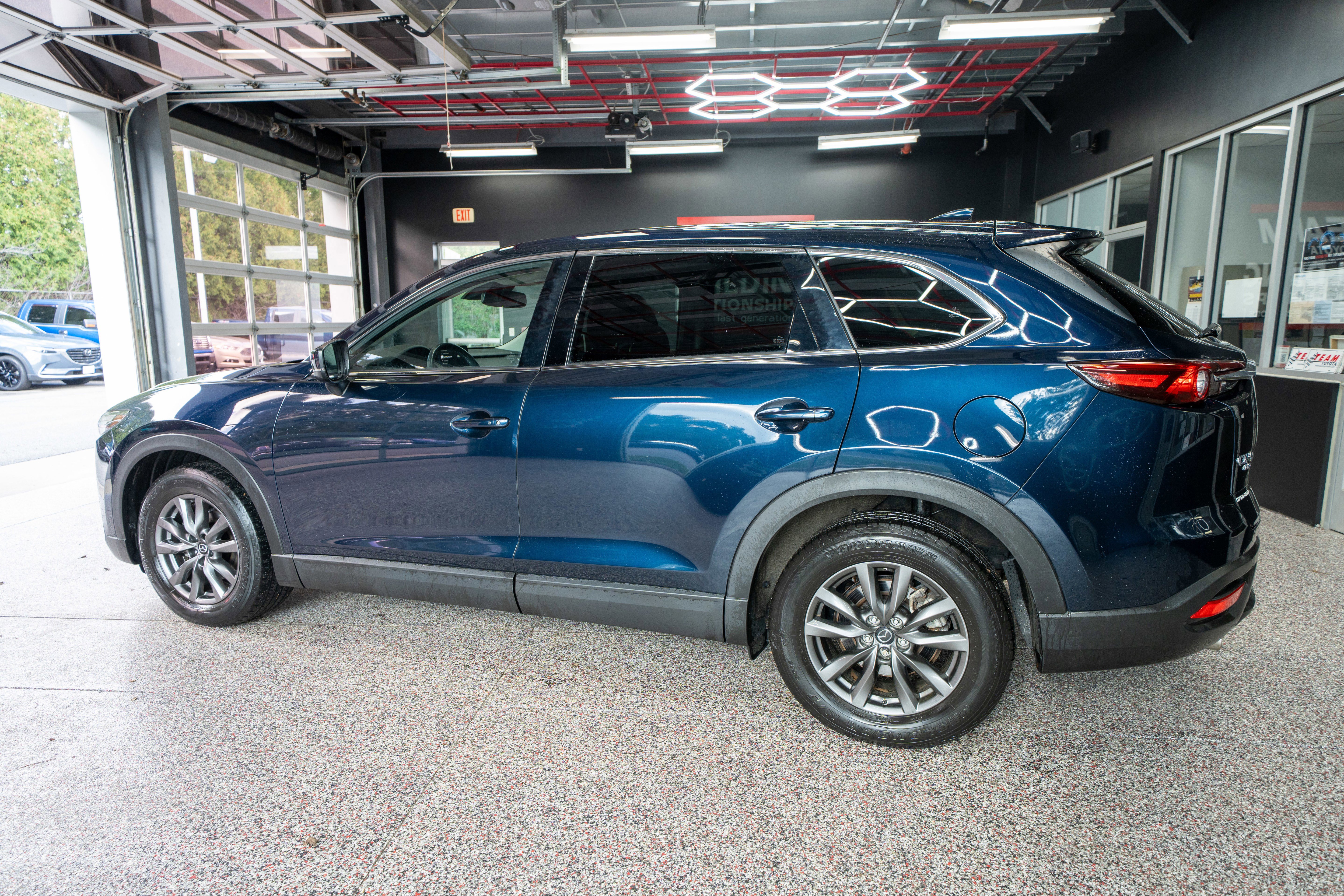 Used 2023 MAZDA CX-9 Touring image 2