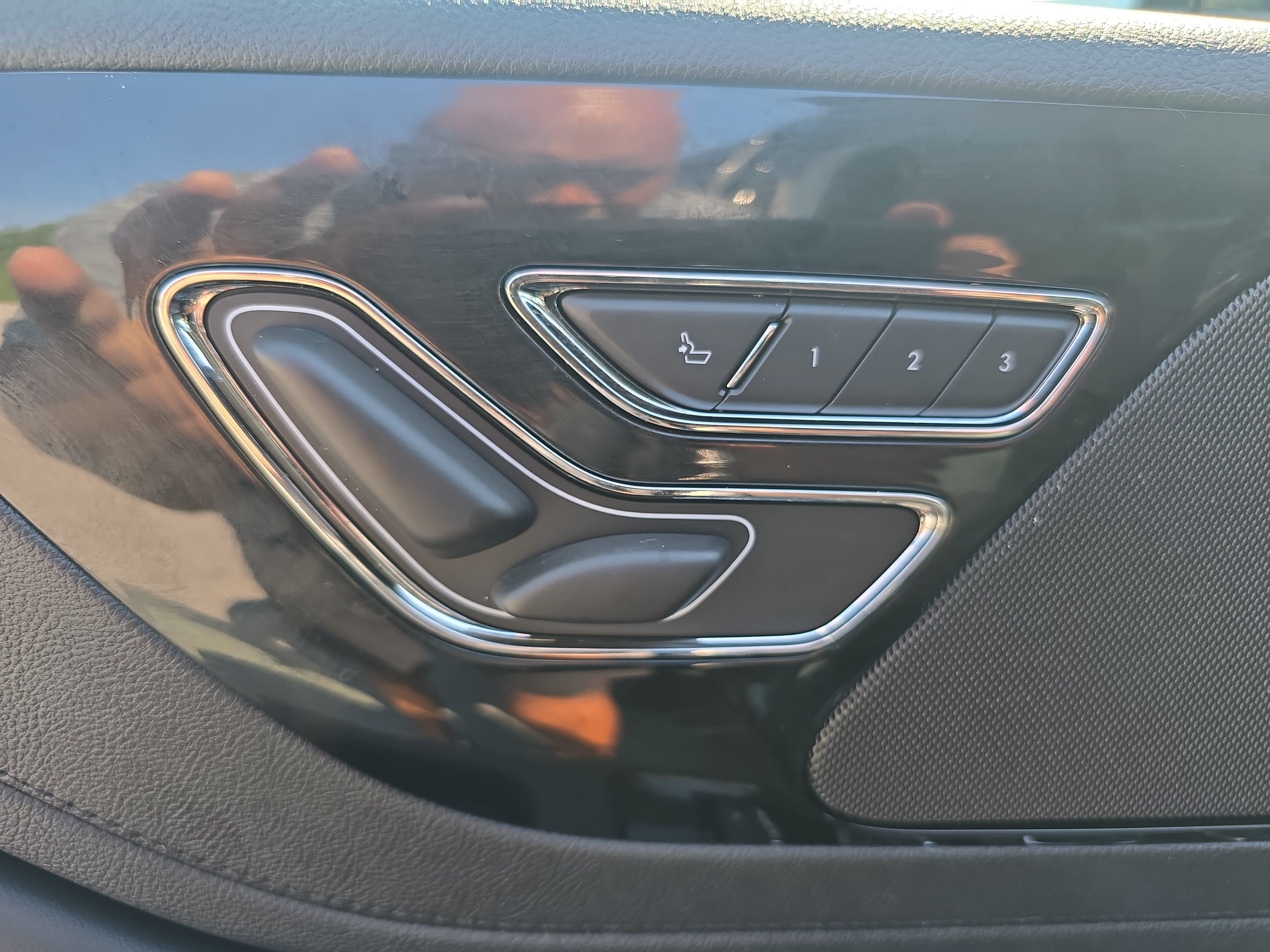 Certified 2026 Lincoln Aviator Reserve AWD/4WD image 28