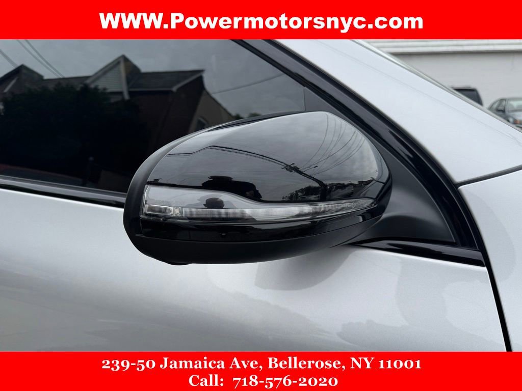 Used 2022 Mercedes-Benz GLA 35 AMG 4MATIC w/ Premium Package Lite image 13