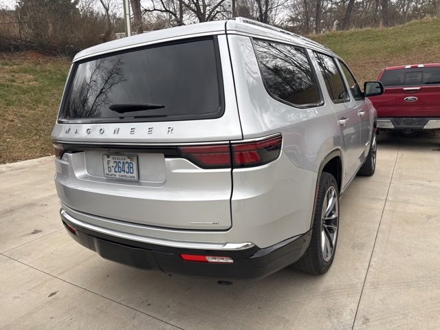 Used 2024 Jeep Wagoneer Series III w/ Premium Group I image 5