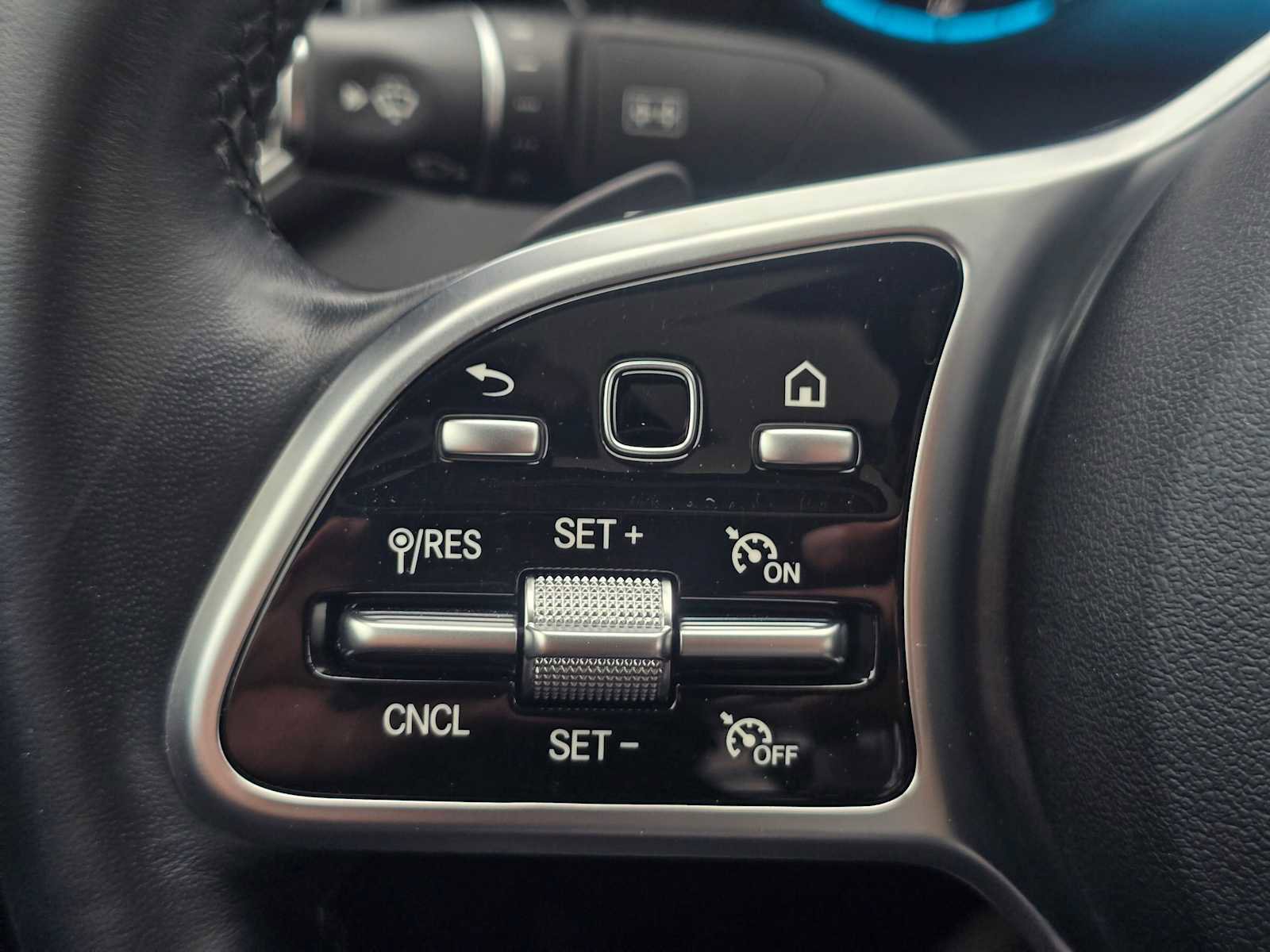 Used 2021 Mercedes-Benz C 300 4MATIC Sedan image 32