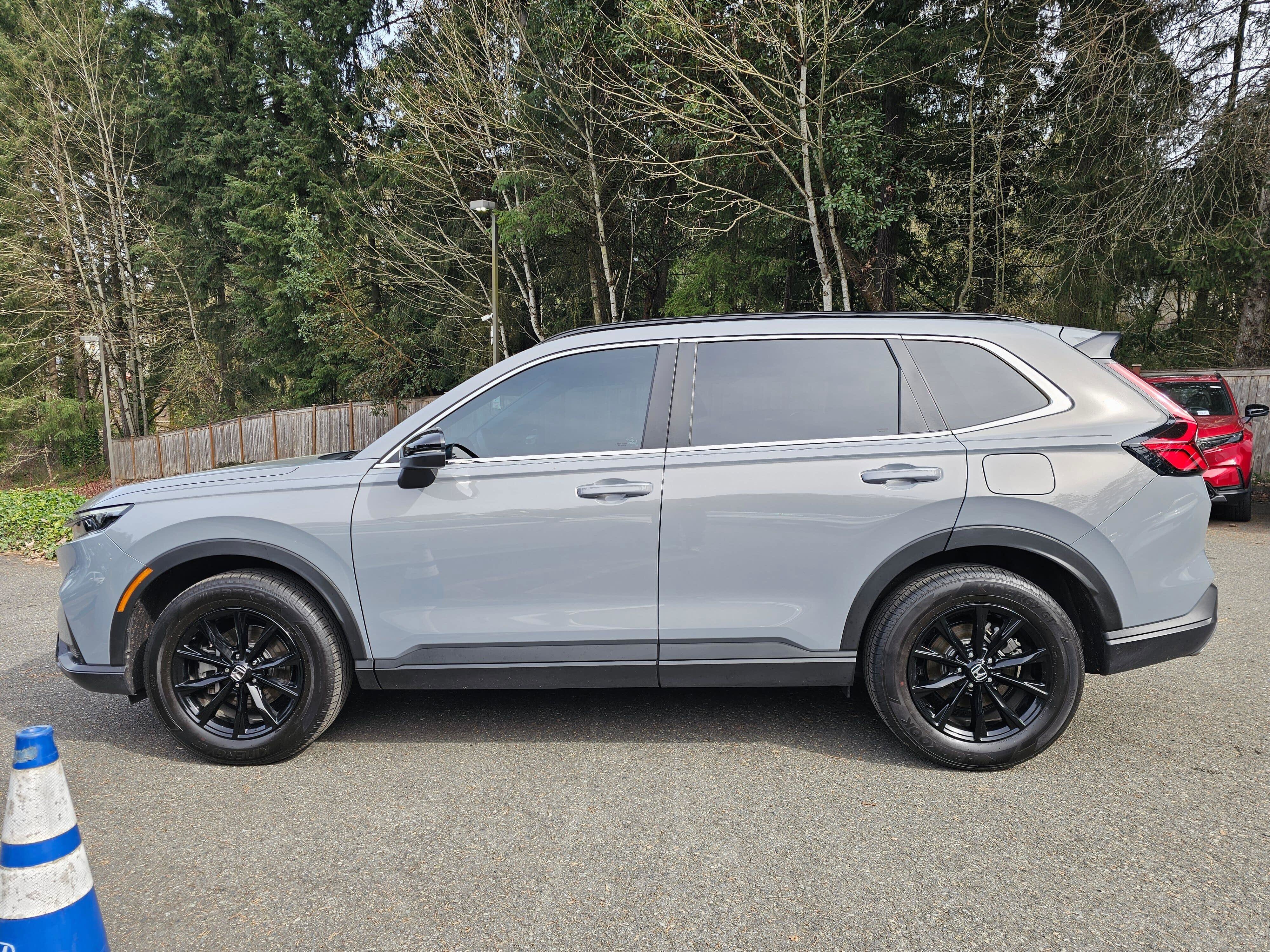 Used 2023 Honda CR-V Sport image 4