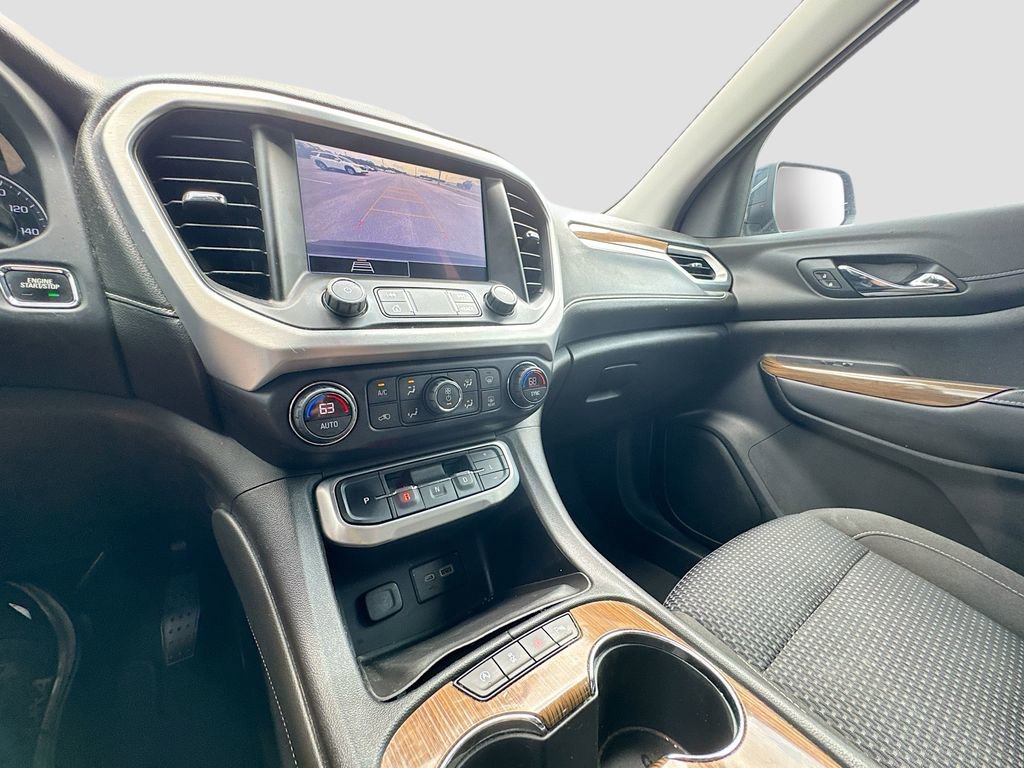 Used 2020 GMC Acadia SLE FWD image 18