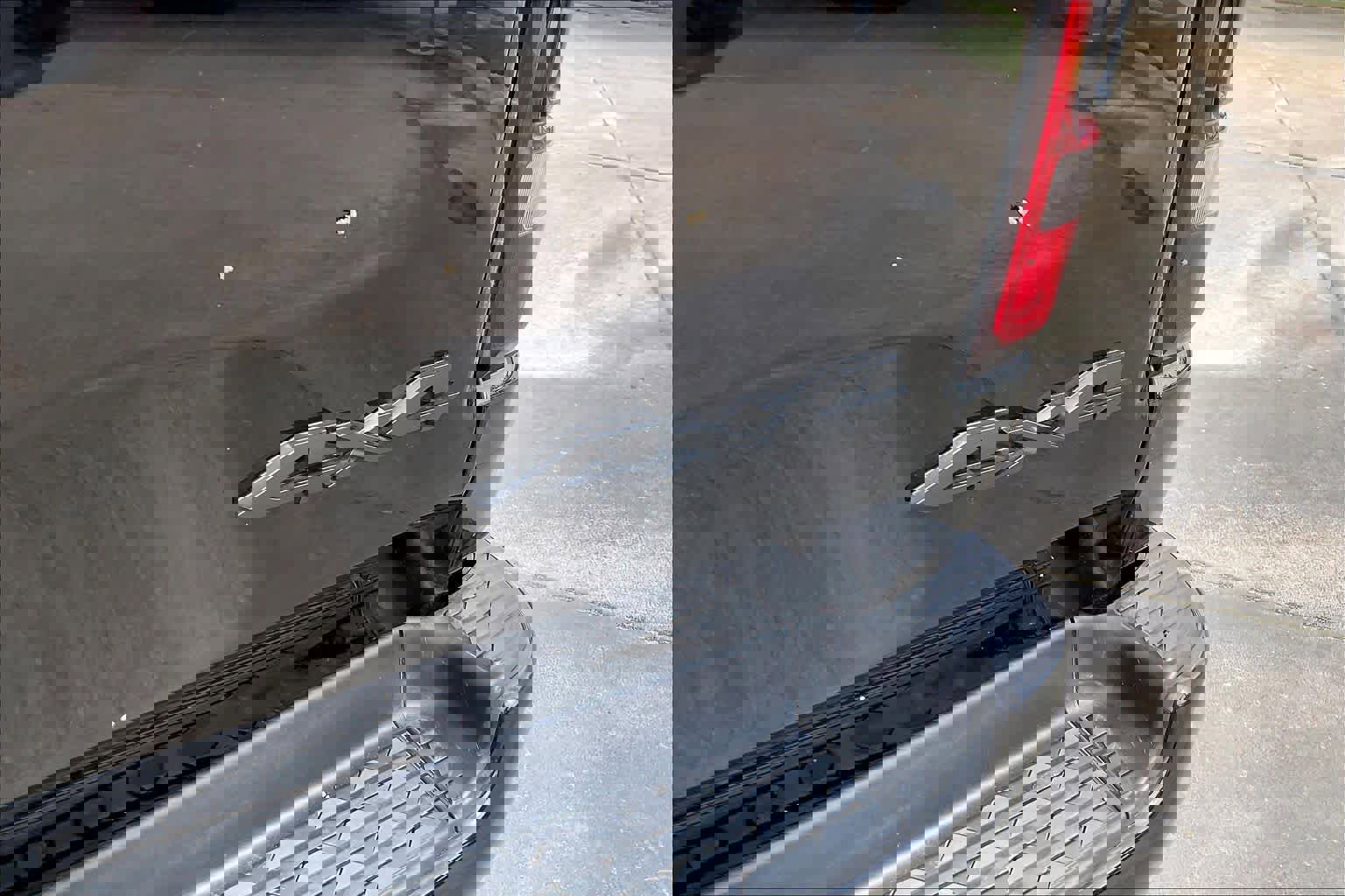 Used 2024 RAM 1500 Laramie AWD/4WD image 10