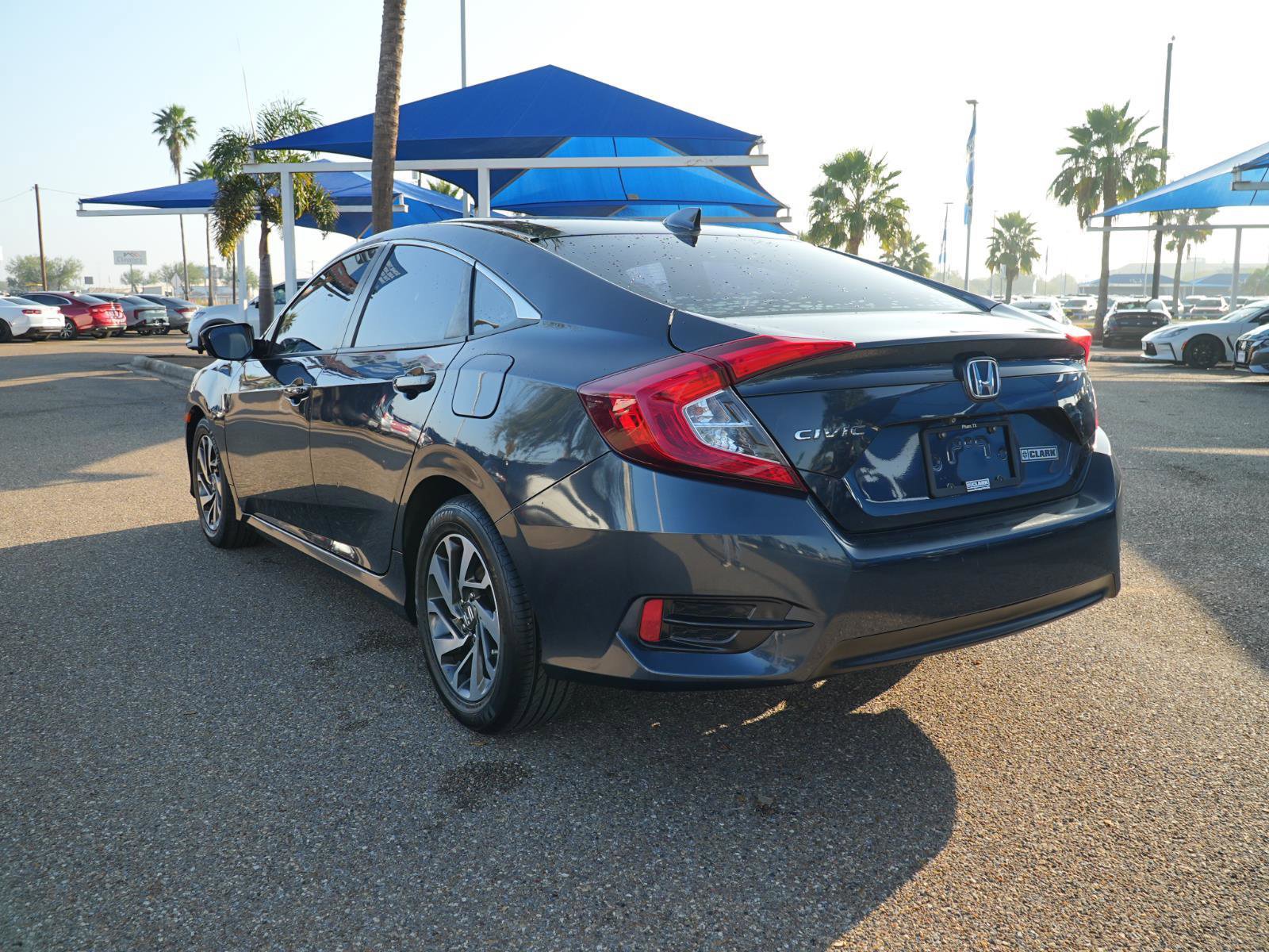 Used 2018 Honda Civic EX image 9