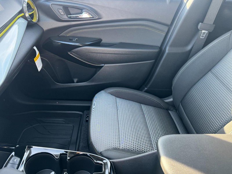 New 2026 Chevrolet Trax LT w/ Driver Confidence Package image 7