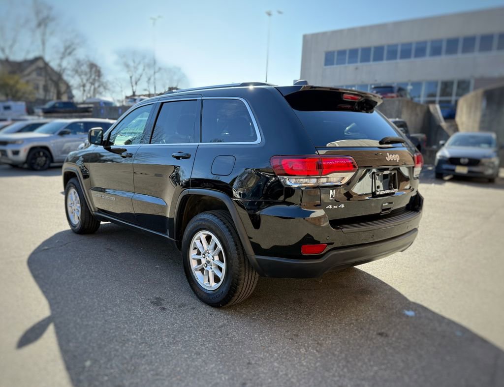 Used 2020 Jeep Grand Cherokee Laredo image 12