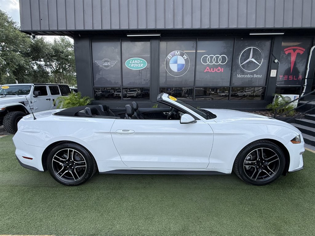 Used 2021 Ford Mustang Premium RWD image 8