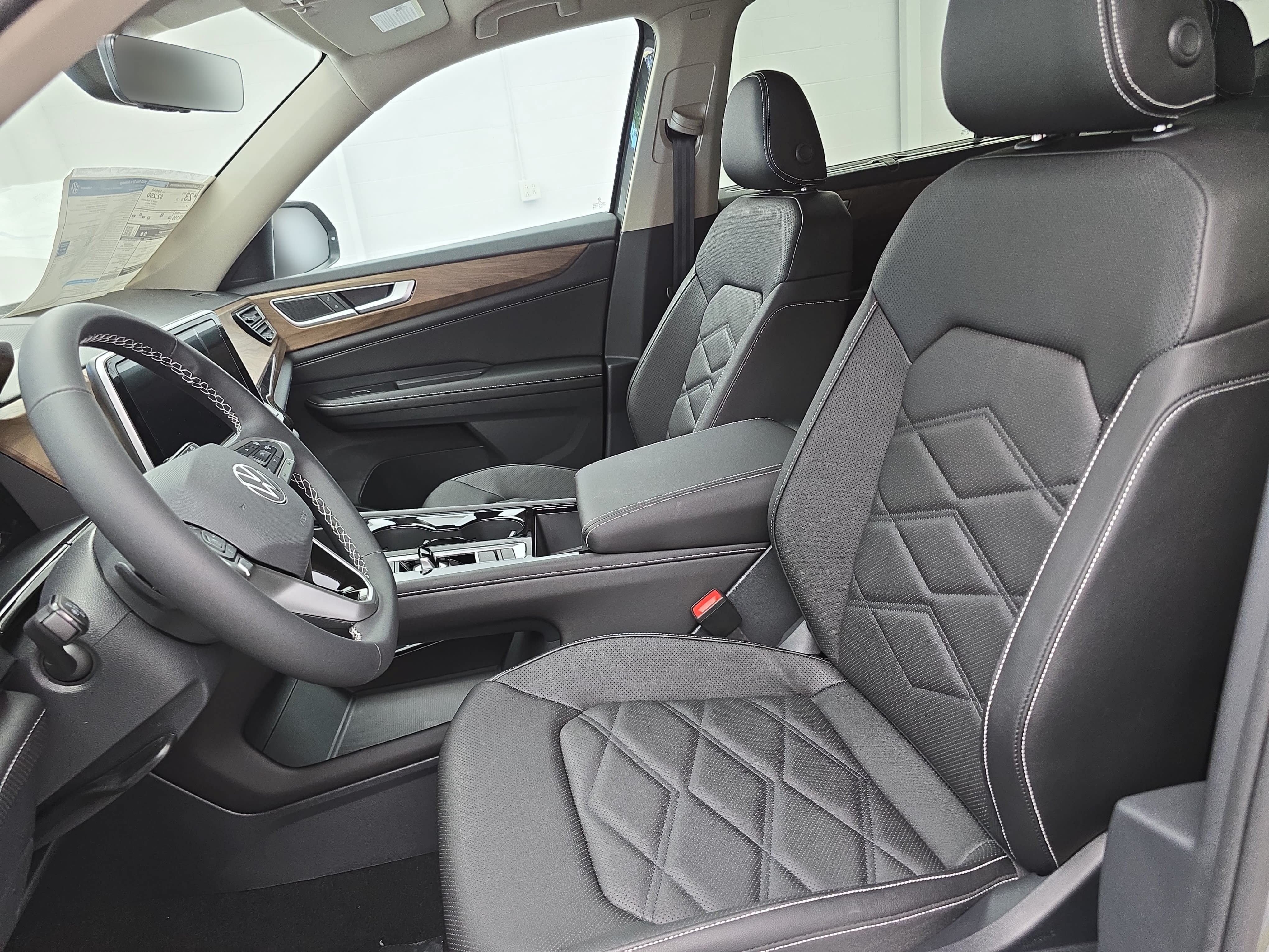 New 2026 Volkswagen Atlas SE FWD image 16