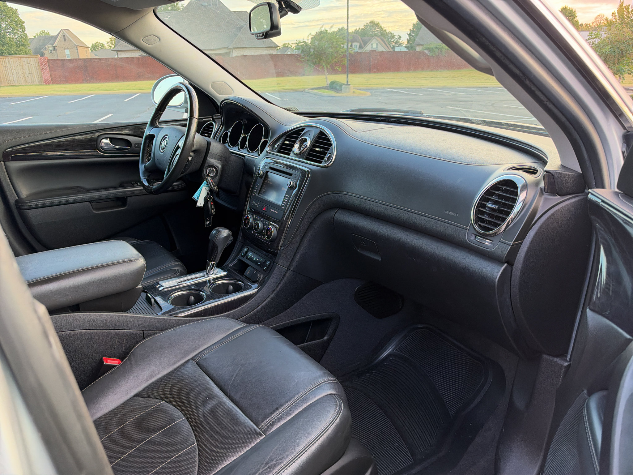 Used 2015 Buick Enclave Leather FWD image 19