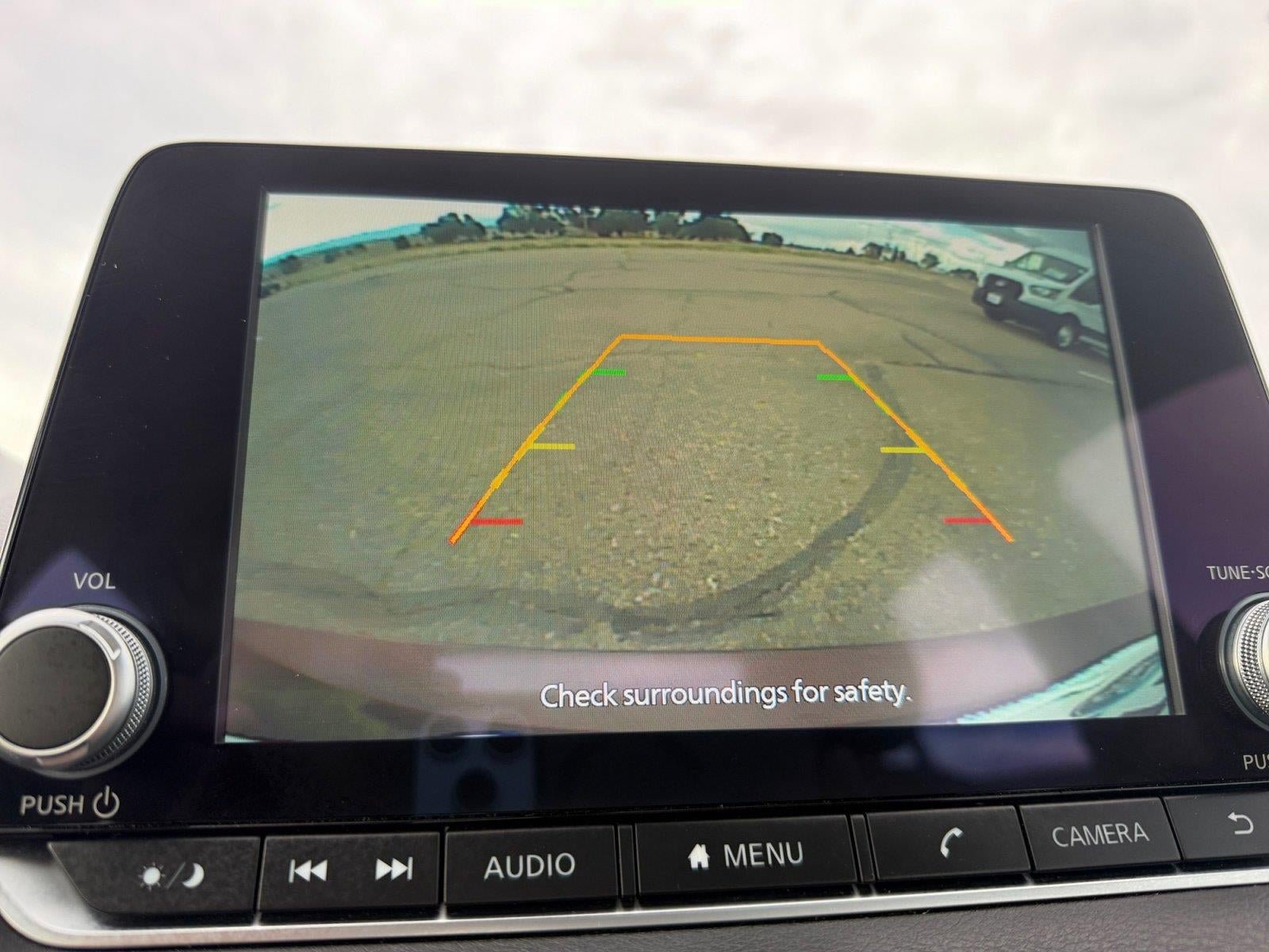 Used 2025 Nissan Sentra SV FWD image 20
