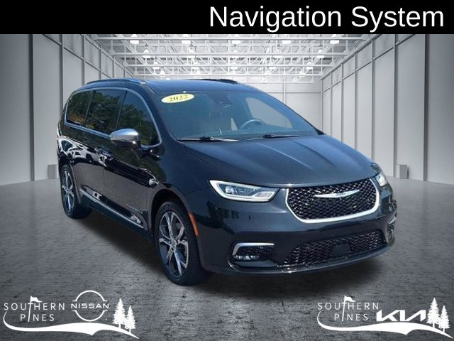 Used 2022 Chrysler Pacifica Pinnacle