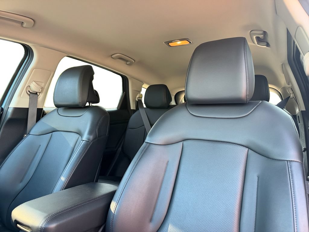 Used 2023 Kia Sportage EX AWD/4WD image 24