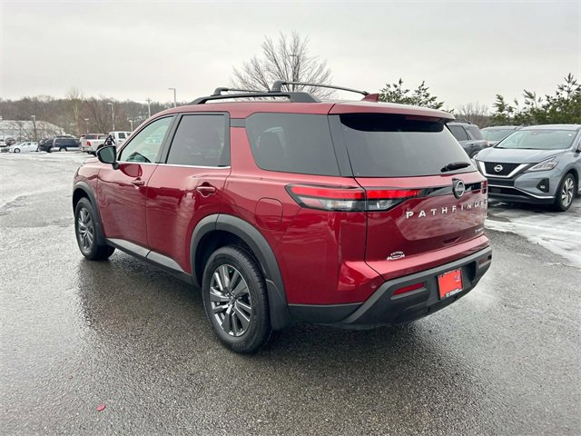 Used 2024 Nissan Pathfinder SV w/ Lighting Package (N92) image 7