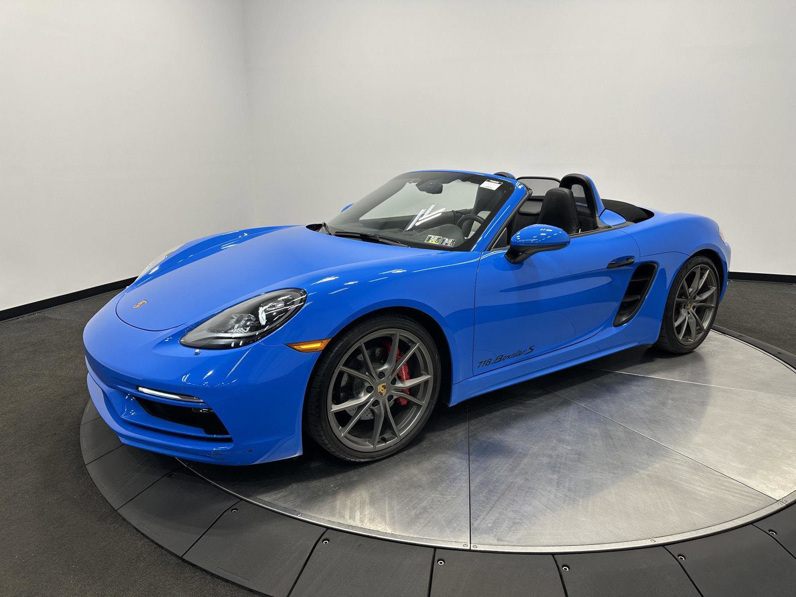 Certified 2025 Porsche 718 Boxster S RWD image 15