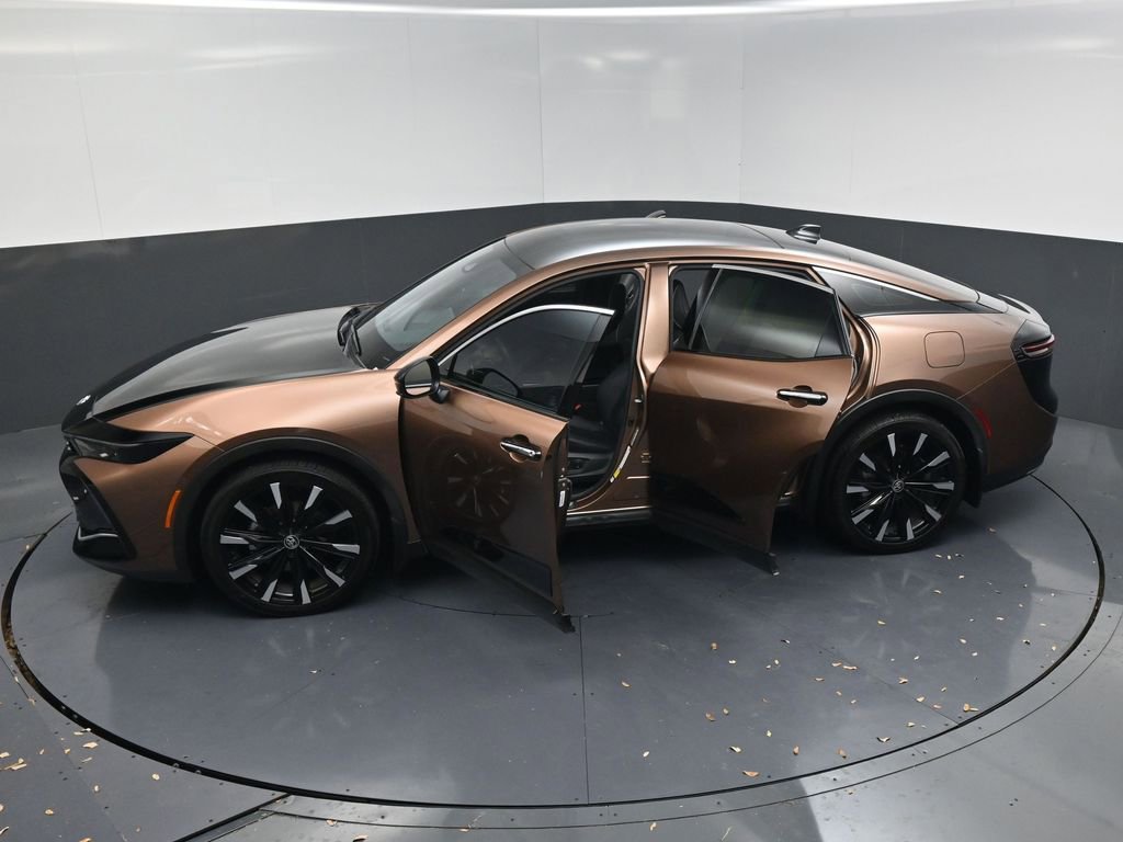 Used 2024 Toyota Crown Platinum image 26