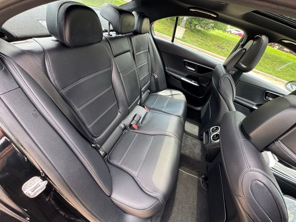 Used 2025 Mercedes-Benz C 300 4MATIC Sedan image 16