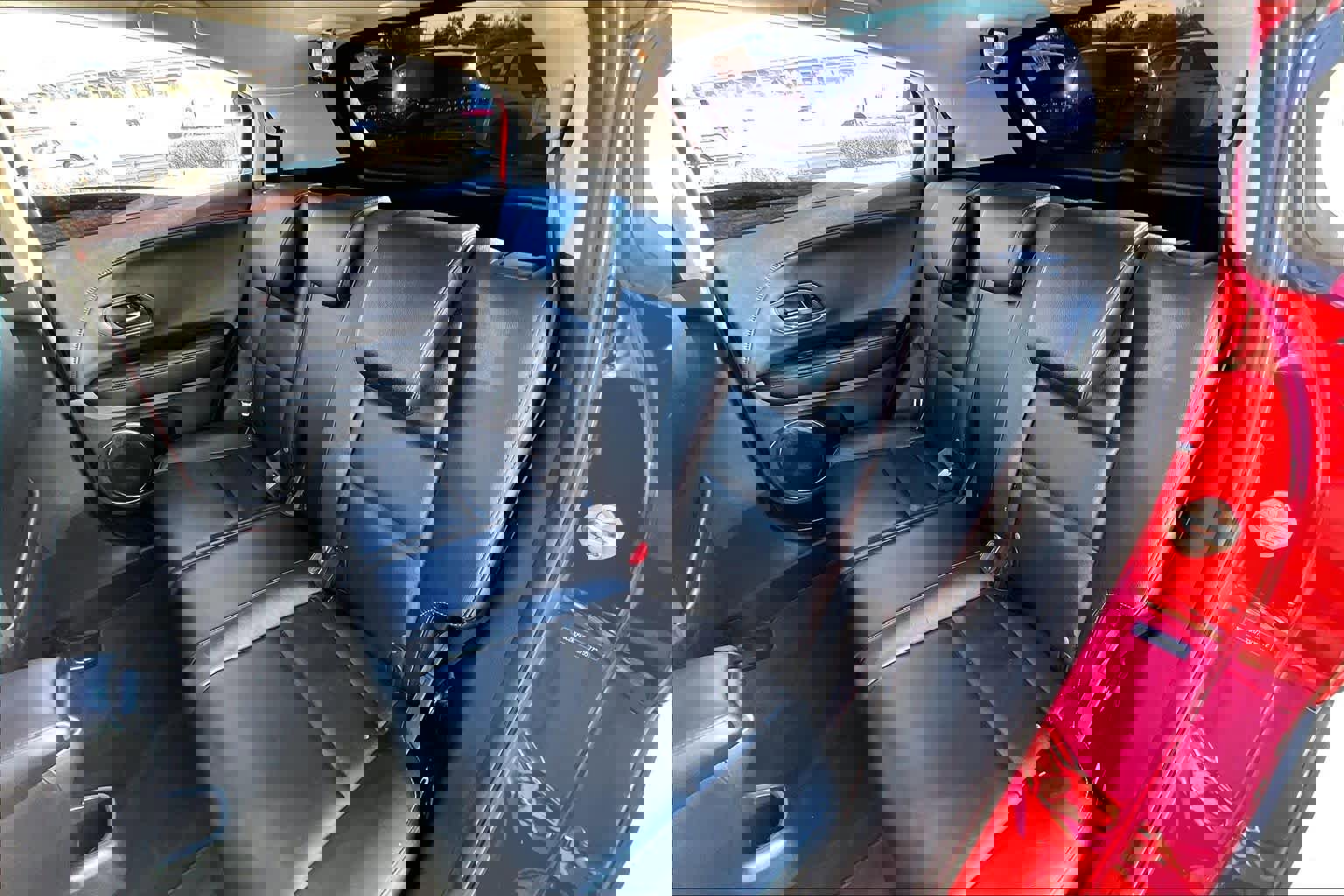 Used 2016 Honda HR-V EX-L image 17