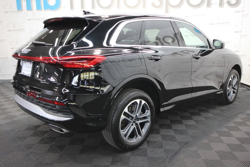 Used 2025 Audi Q5 Premium w/ Convenience Package AWD/4WD image 9
