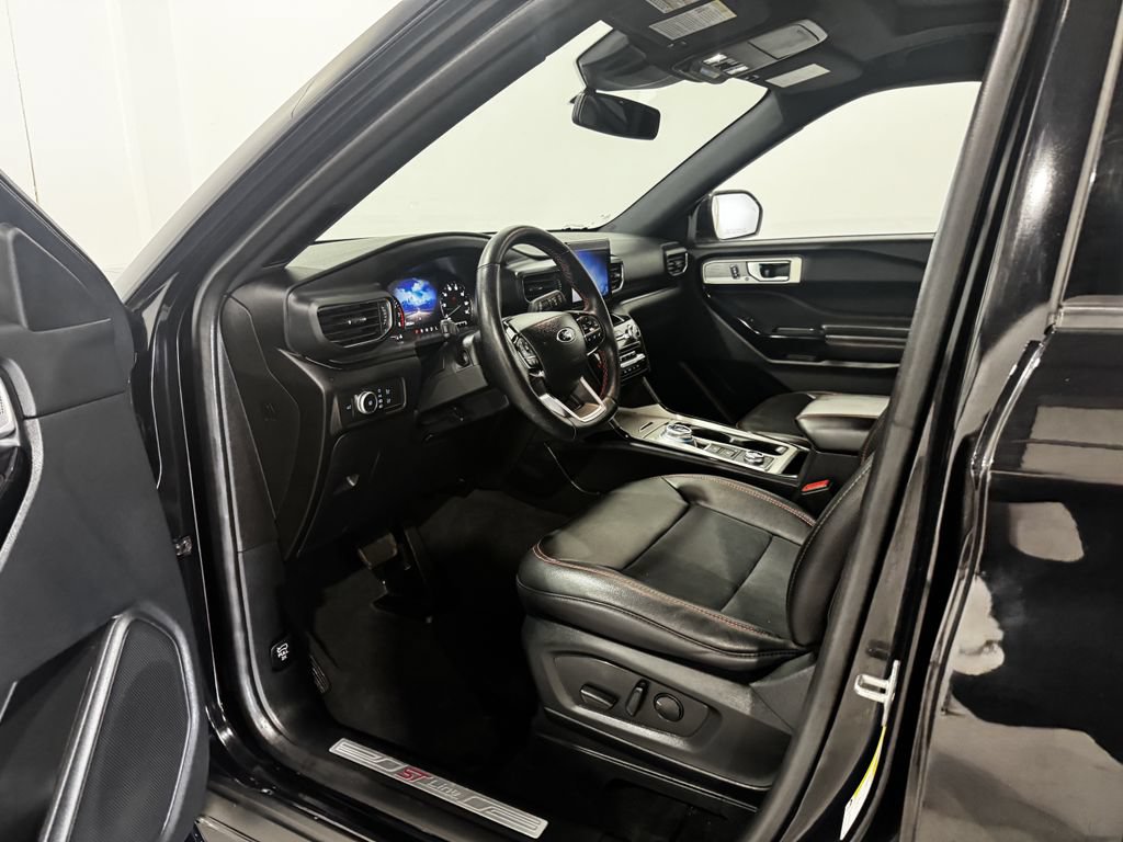 Used 2022 Ford Explorer ST-Line w/ Class IV Trailer Tow Package AWD/4WD image 15