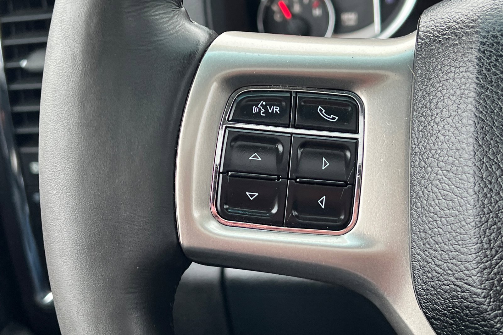 Used 2017 RAM 3500 Laramie image 35