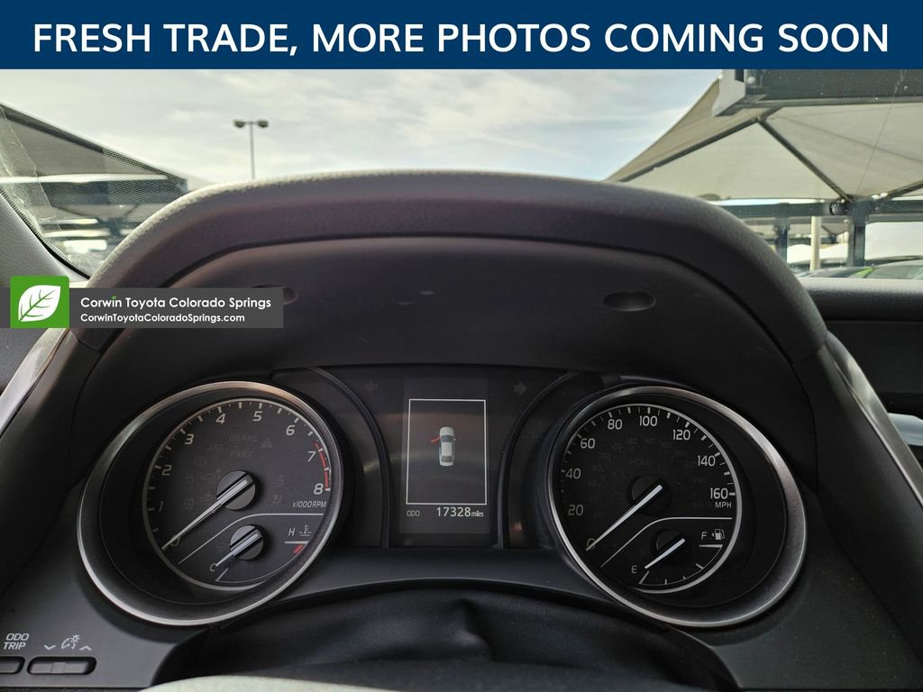 Used 2022 Toyota Camry SE w/ Carpet Mat Package (TMS) image 11