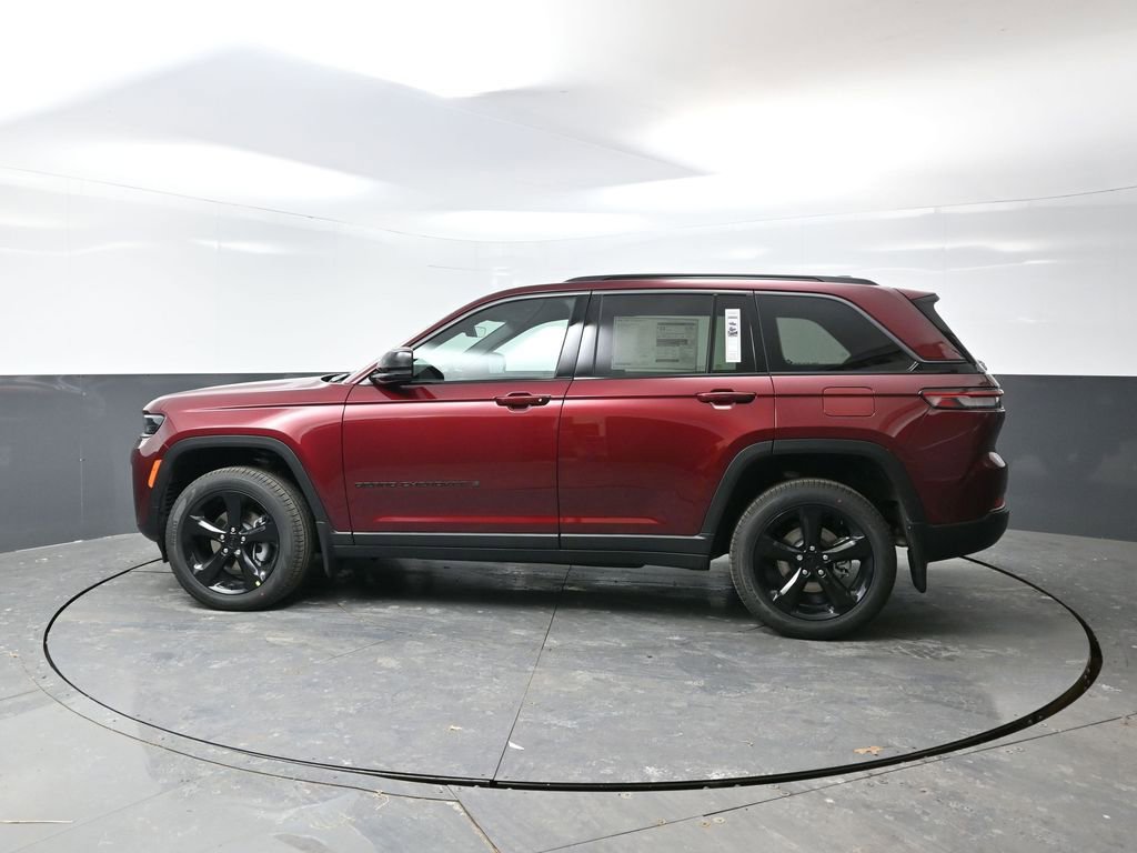 New 2026 Jeep Grand Cherokee Limited w/ Limited Altitude Package image 6