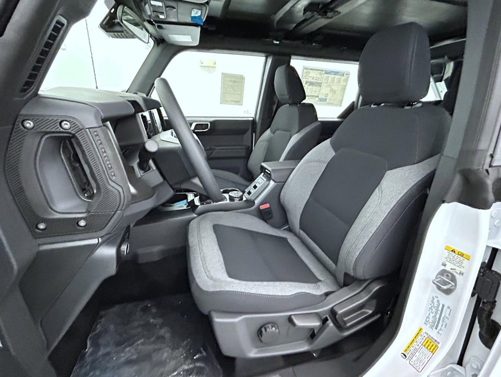 New 2025 Ford Bronco 4-Door image 10