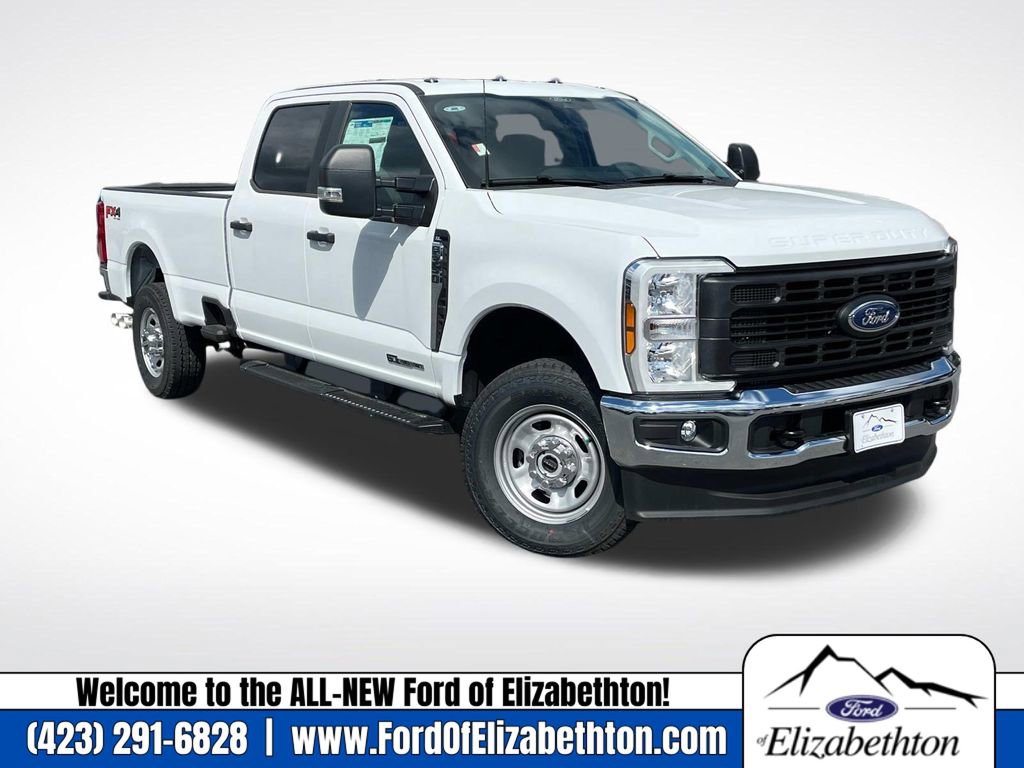 New 2025 Ford F350 XL w/ FX4 Off-Road Package