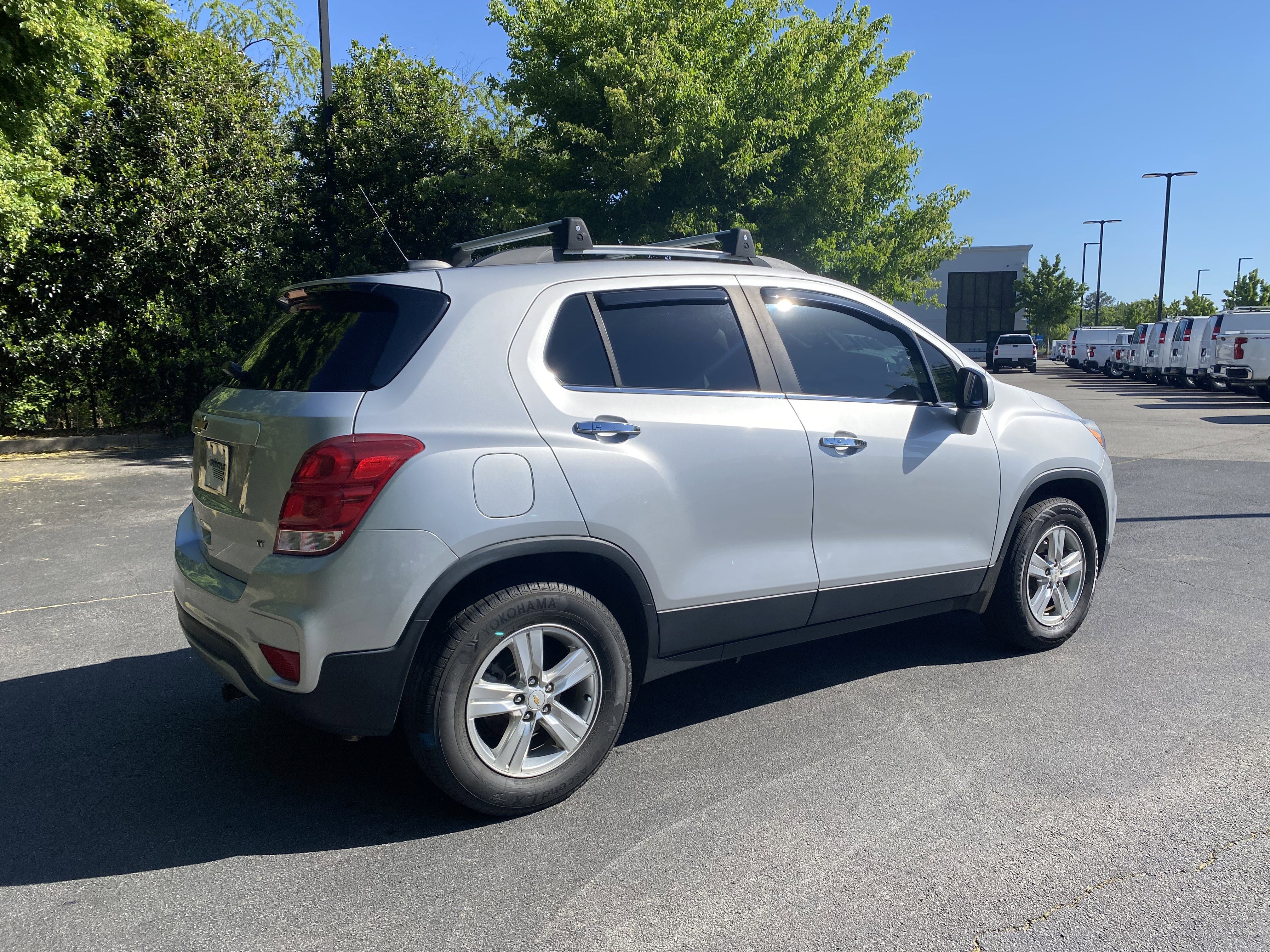 Used 2018 Chevrolet Trax LT w/ LT Convenience Package AWD/4WD image 9