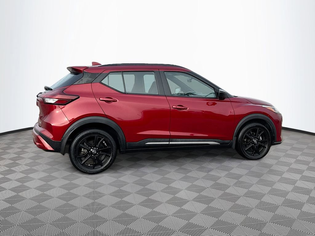 Used 2022 Nissan Kicks SR image 5