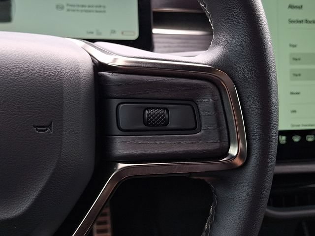 Used 2023 Rivian R1T Adventure AWD/4WD image 22