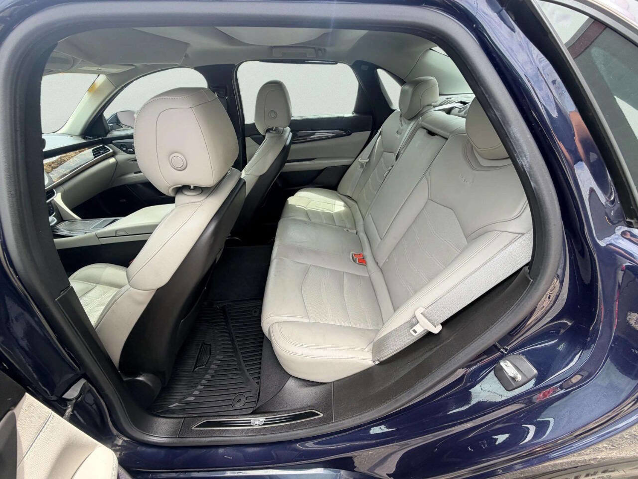 Used 2018 Cadillac CT6 Luxury AWD/4WD image 26